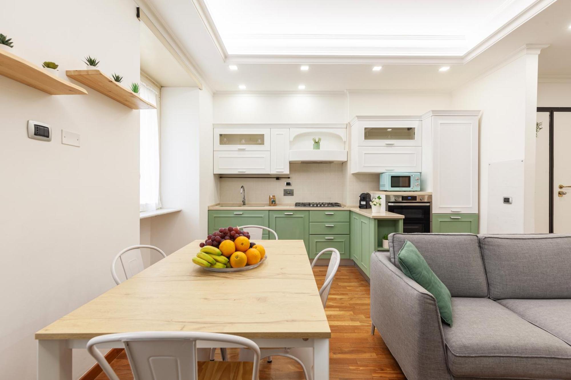 Apartment Hostly-wood And Colors Midtown-just 7min To Colosseum Rome