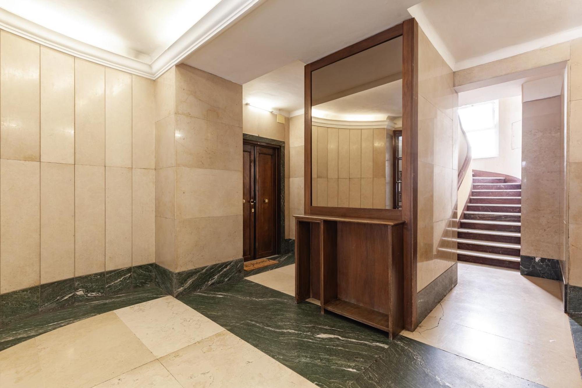 Hostly-wood And Colors Midtown-just 7min To Colosseum Appartamento Roma